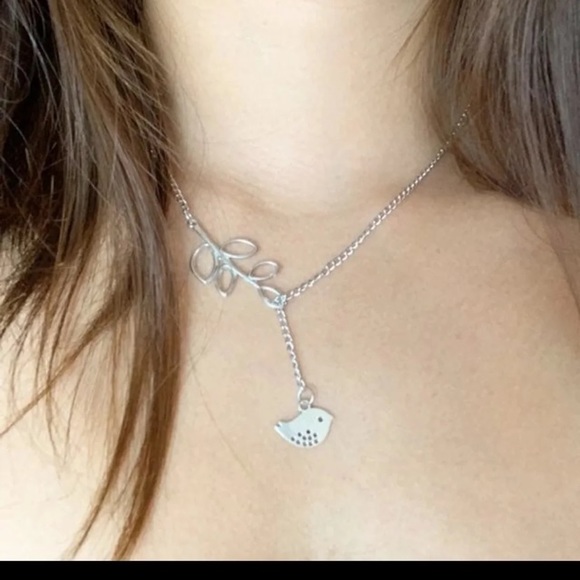 Jewelry - New Lovely Silver Chain Branch Tree Leaves Bird Pendant Fashion Dainty Necklace
